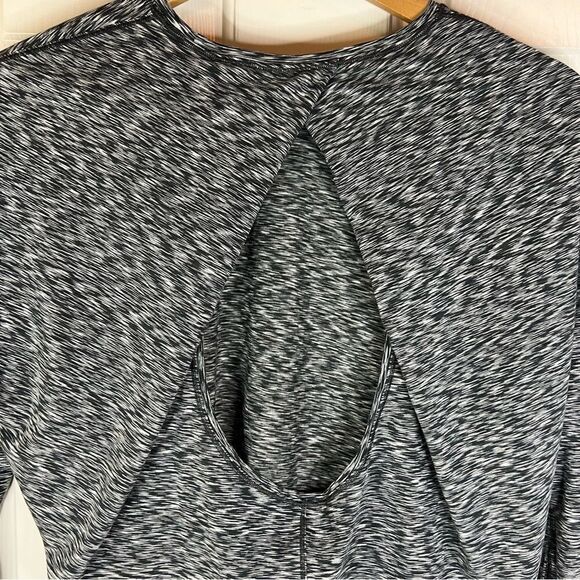 Lululemon Get Set Long Sleeve Open Back Space Dye‎ Black White Size 8 - Picture 4 of 6